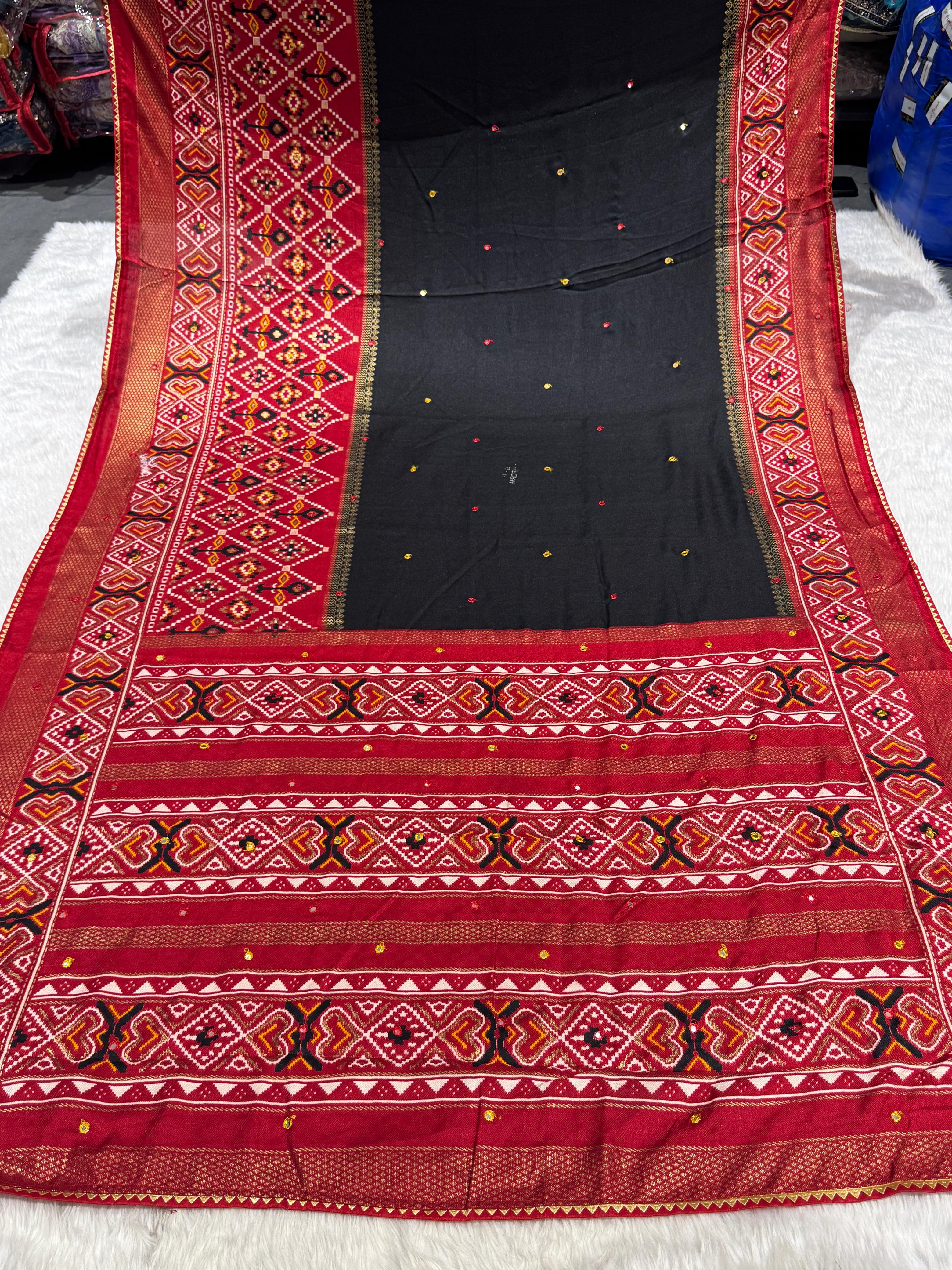 ๐ซ Patola Style Saree with Full Pallu & Bottom Work ๐งต | Samosa-less Border โจ | Budget-Friendly Traditional Wear ๐ธ | Perfect for Navratri & Festivals ๐