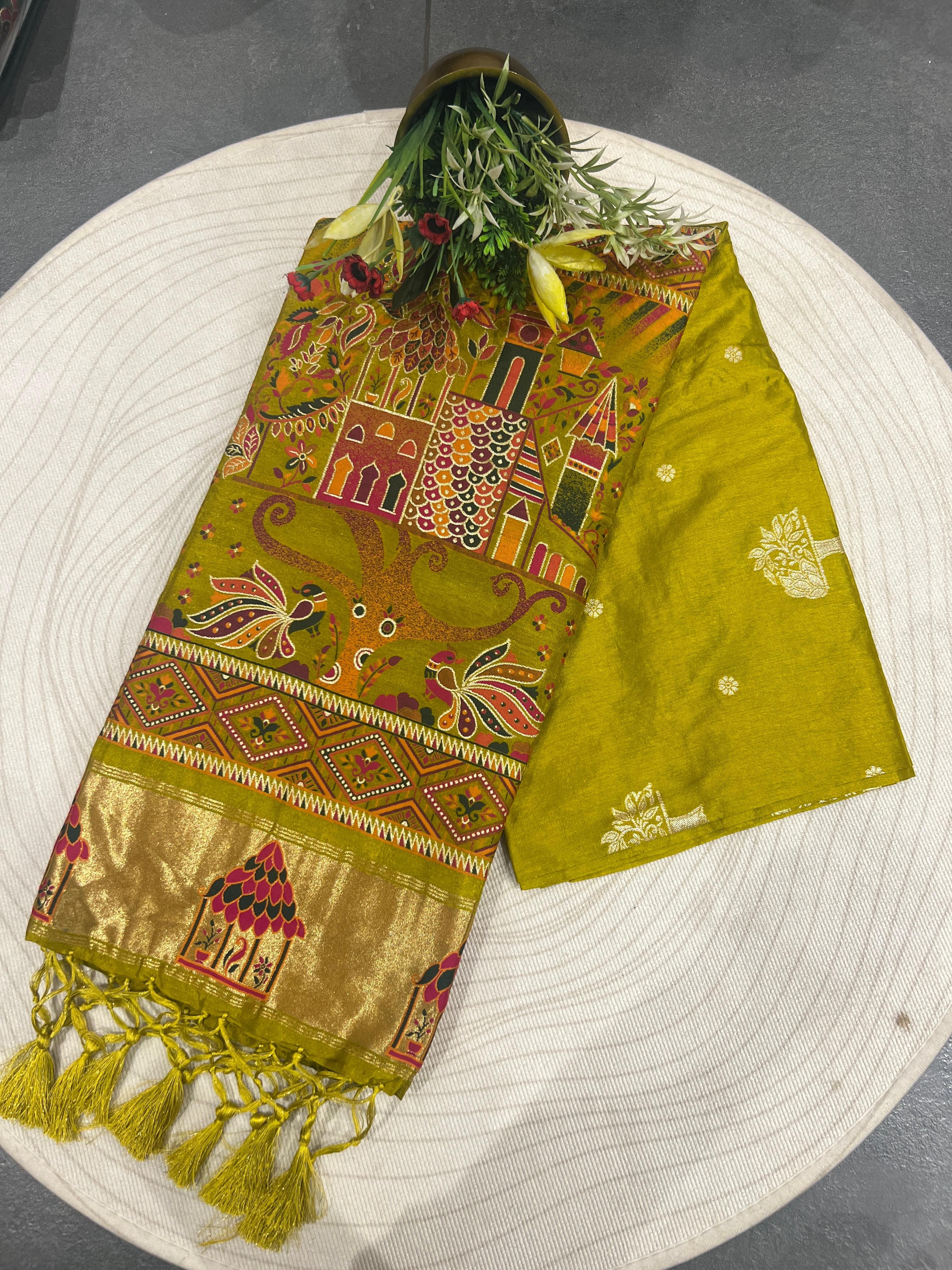 Elegant Traditional Patola Saree – Timeless Beauty at a Great Price 🌸✨