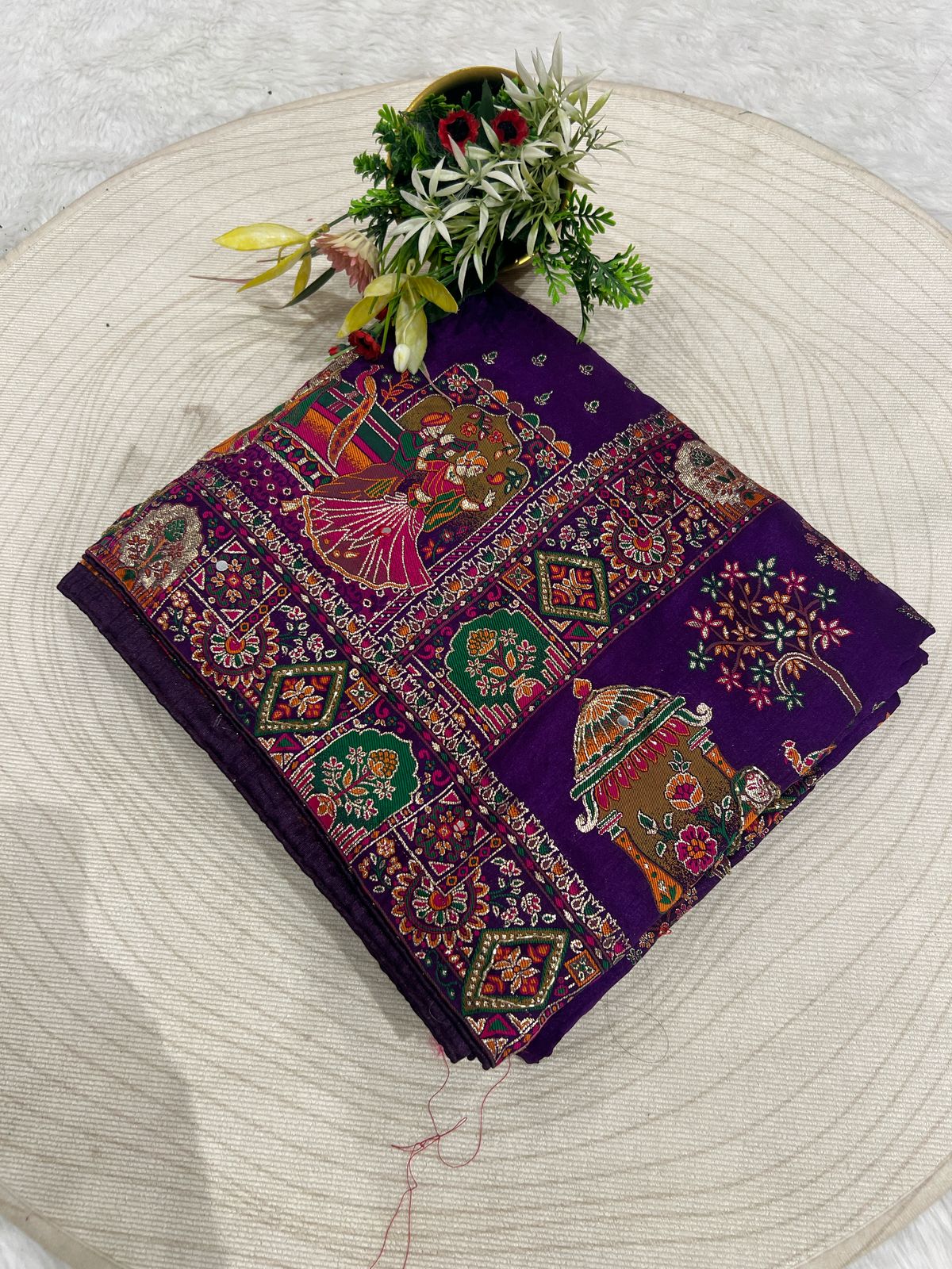 Elegant Pashmina Saree with Heavy Pallu & Viving Work – Only ₹2850 ✨🌸