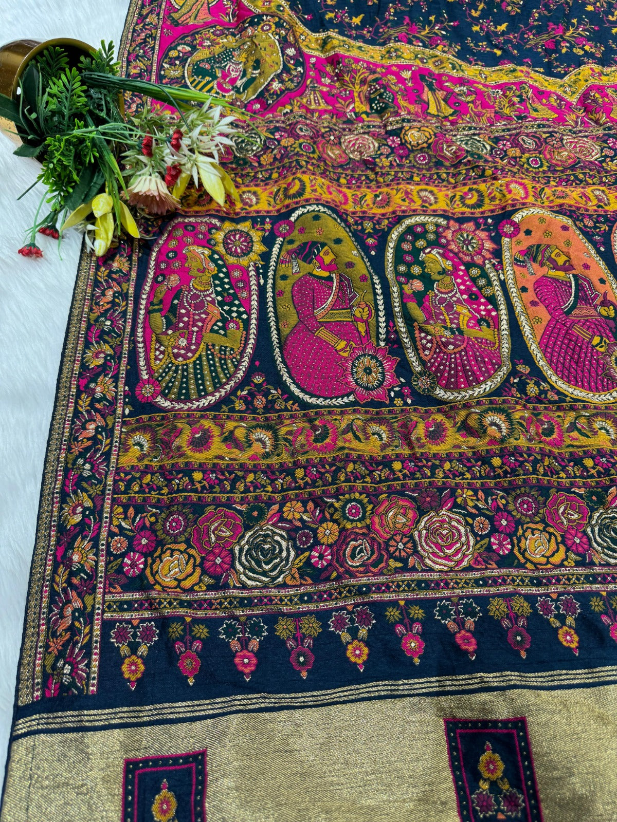 👑 Royal Pashmina Saree with King-Queen Pallu & Lagdi Patto | Vadivela & Floral Work | Just ₹1850! 🌸✨