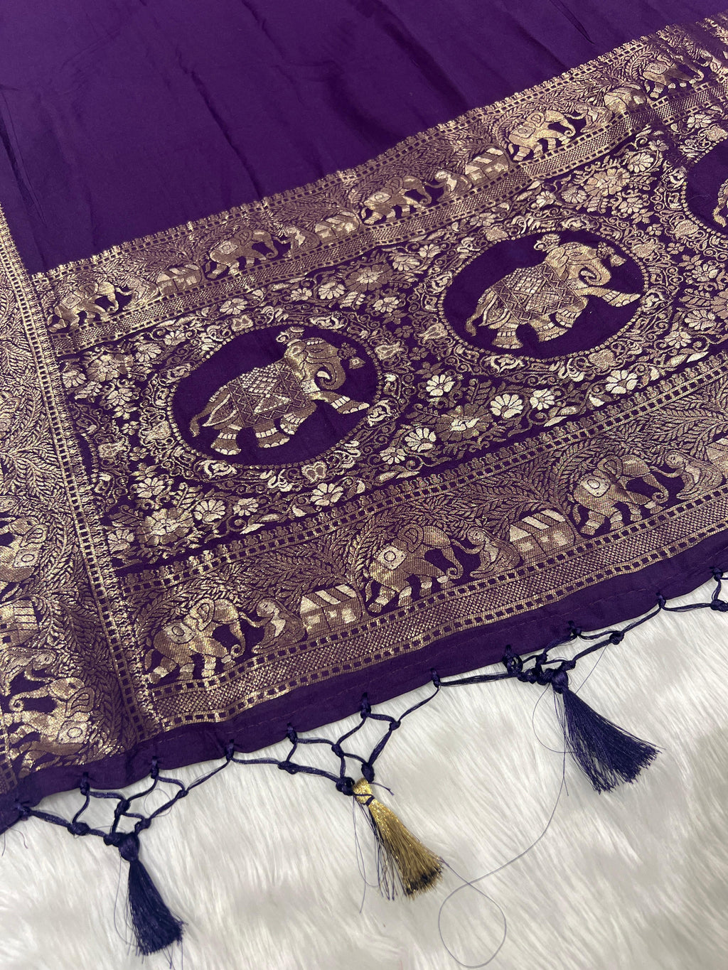 ✨ Gorgeous Soft Silk Saree with Designer Pallu & Shiny Work | Elegant Galaborder with Big Jula Latkan 💫