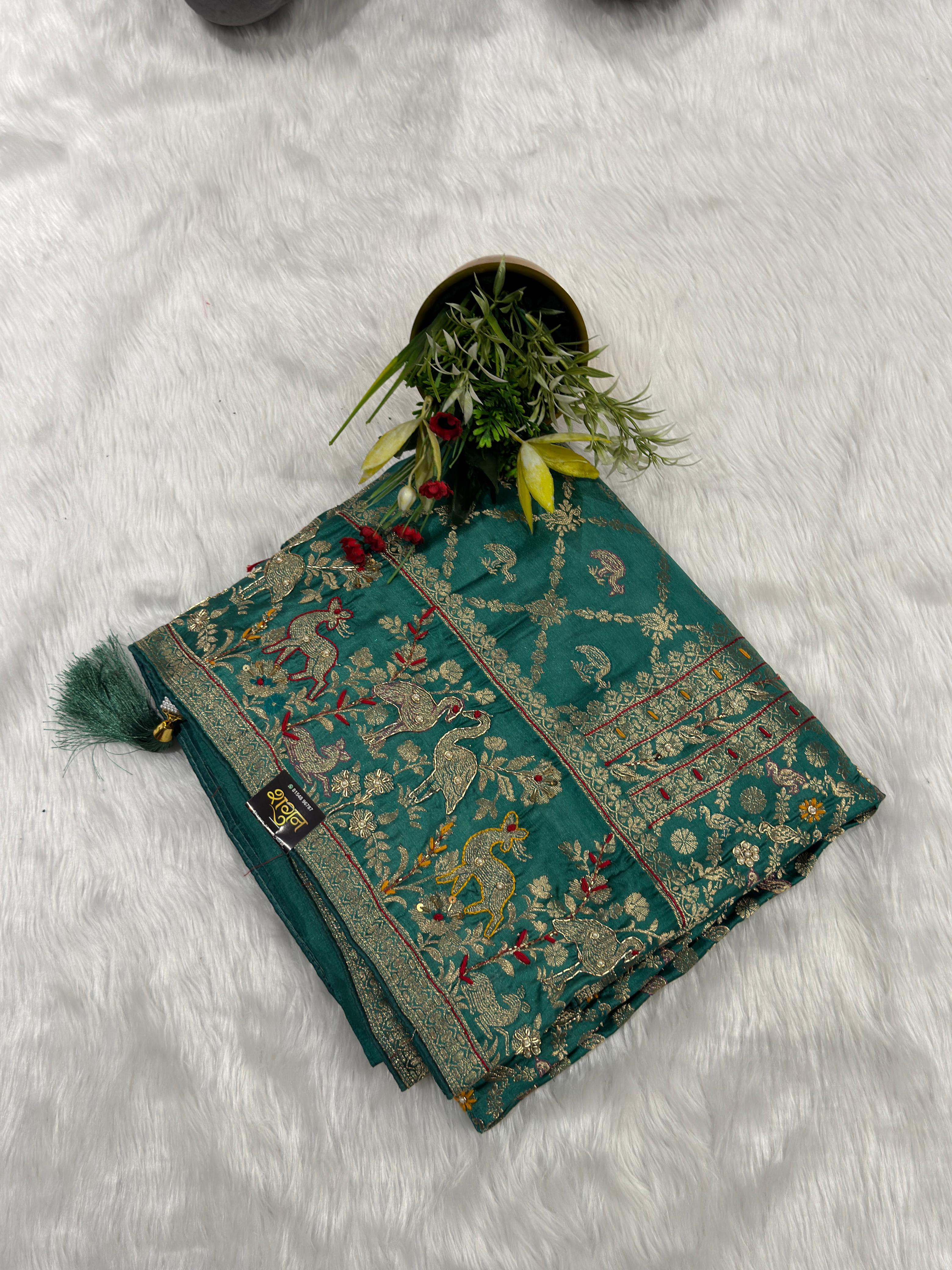 🌸 Exquisite Pure Silk Saree with Jardoshi & Thread Work | Rich Bird Motifs for Weddings & Special Occasions ✨🦜