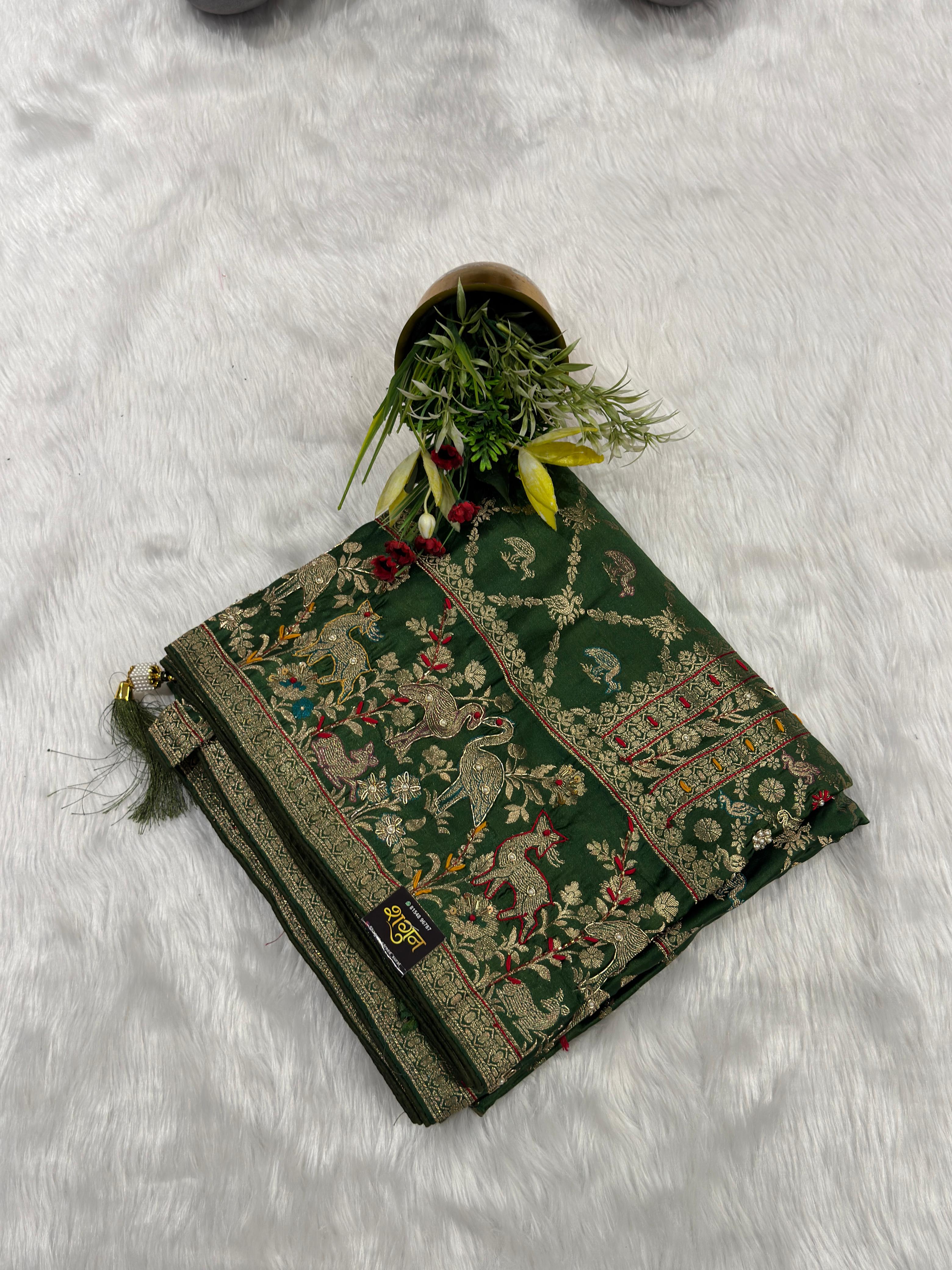 🌸 Exquisite Pure Silk Saree with Jardoshi & Thread Work | Rich Bird Motifs for Weddings & Special Occasions ✨🦜