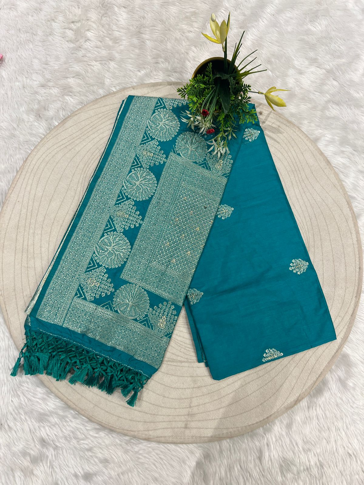 🌟 Gala Border Saree with Unique Embroidery | Multi-Color Elegance 🌈 | Festive & Bridal Special 👑