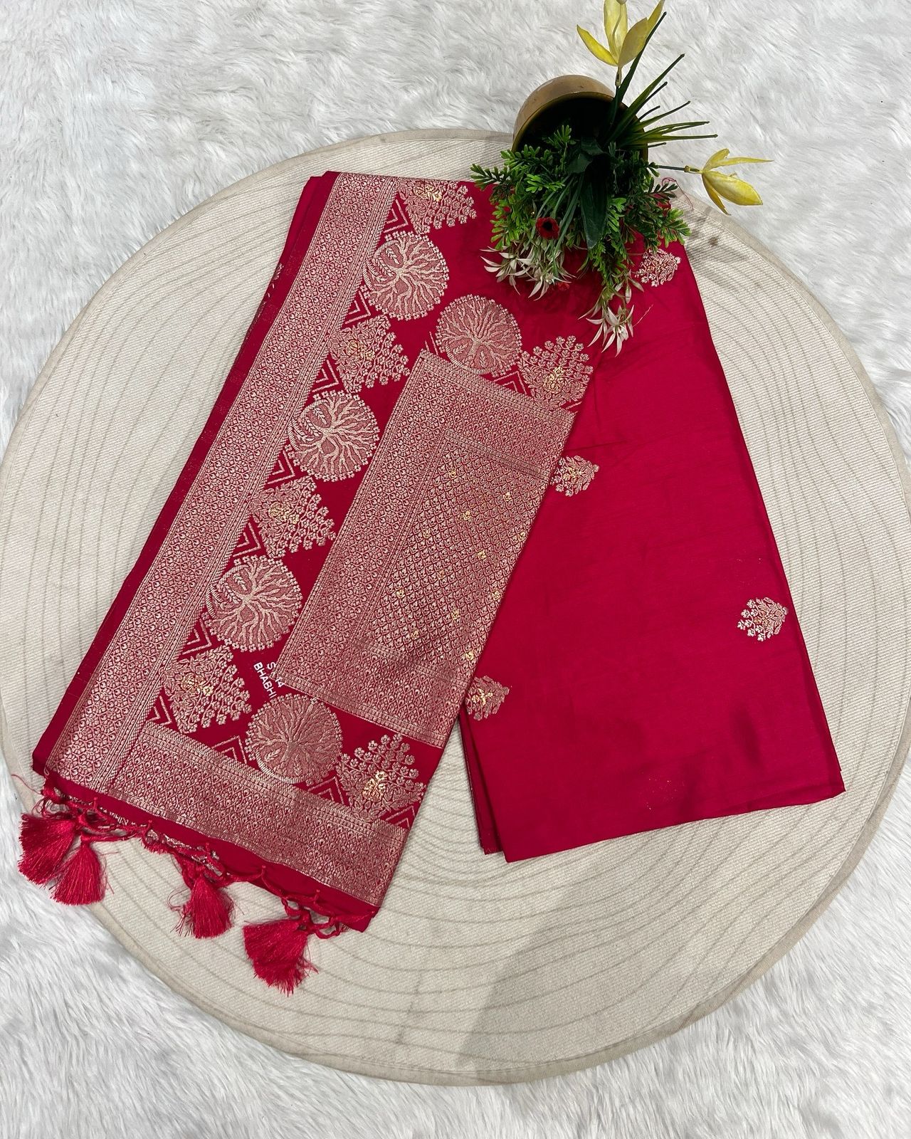 🌟 Gala Border Saree with Unique Embroidery | Multi-Color Elegance 🌈 | Festive & Bridal Special 👑