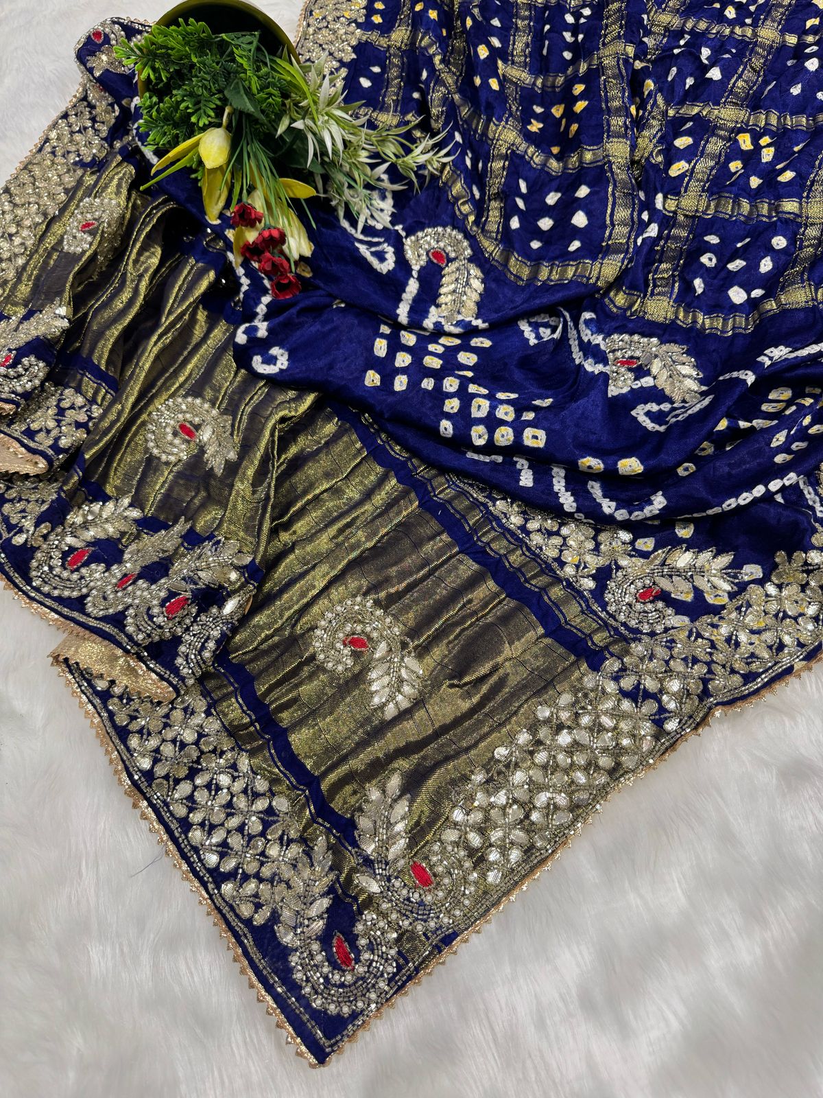 ✨ Traditional Gaji Silk Saree with Gota Patti Border & All-Over Checks 🧵 | Pure Elegance from Gujarat 🇮🇳