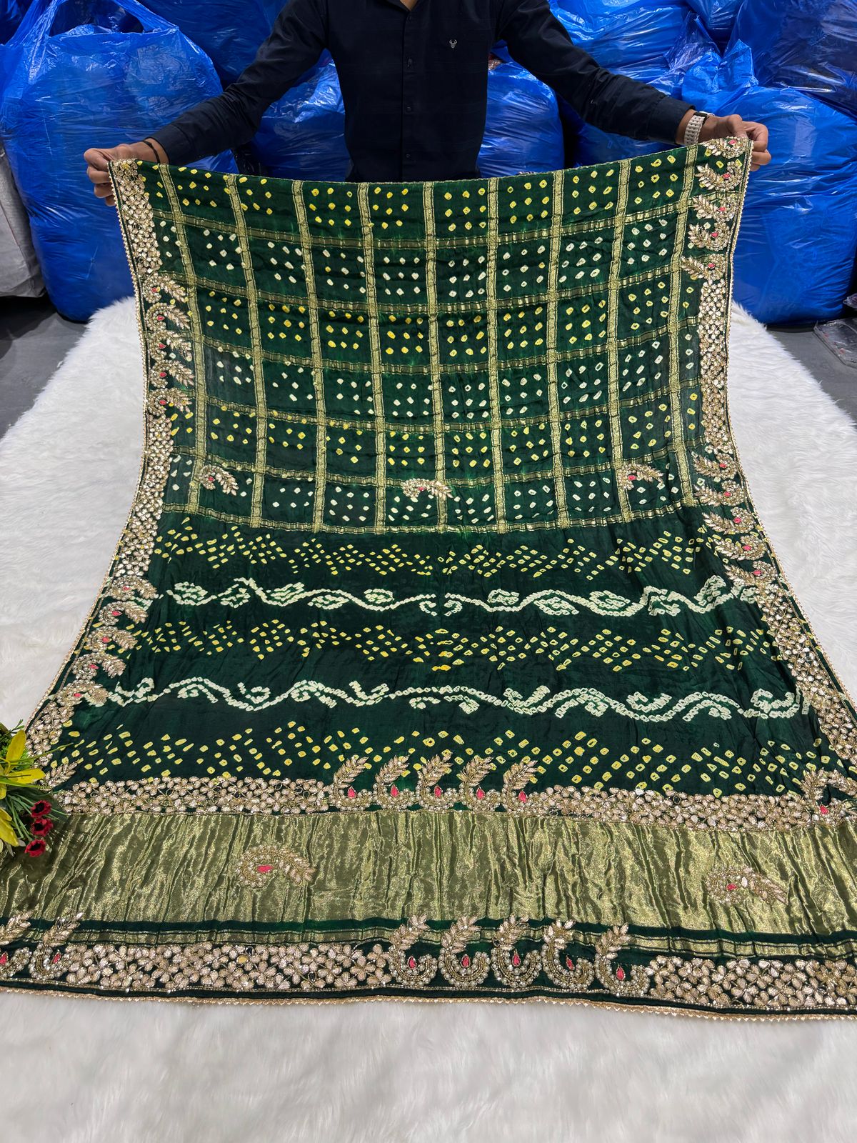 ✨ Traditional Gaji Silk Saree with Gota Patti Border & All-Over Checks 🧵 | Pure Elegance from Gujarat 🇮🇳