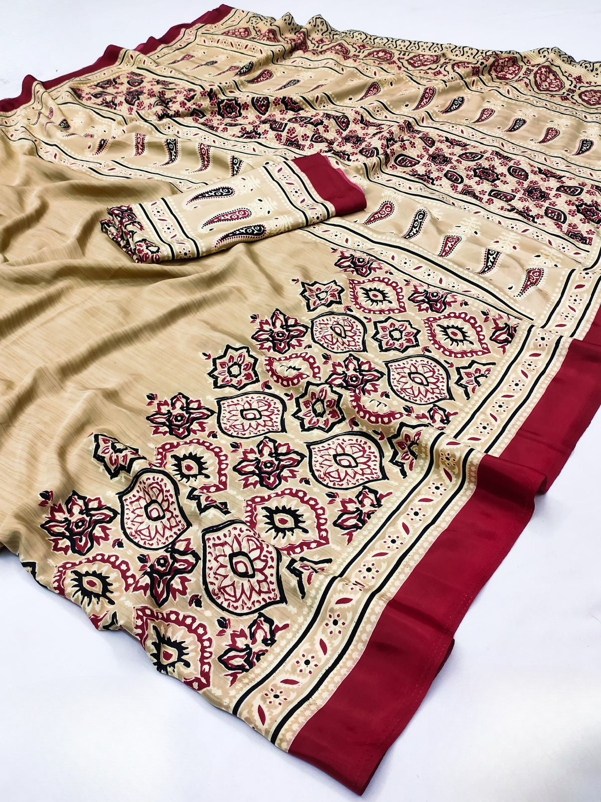 Ajrakh Print Saree with Handblock Floral & Geometric Motifs 🌿 | Lightweight Ethnic Saree for Daily & Festive Wear | Shagun Sarees & Zankhi Boutique