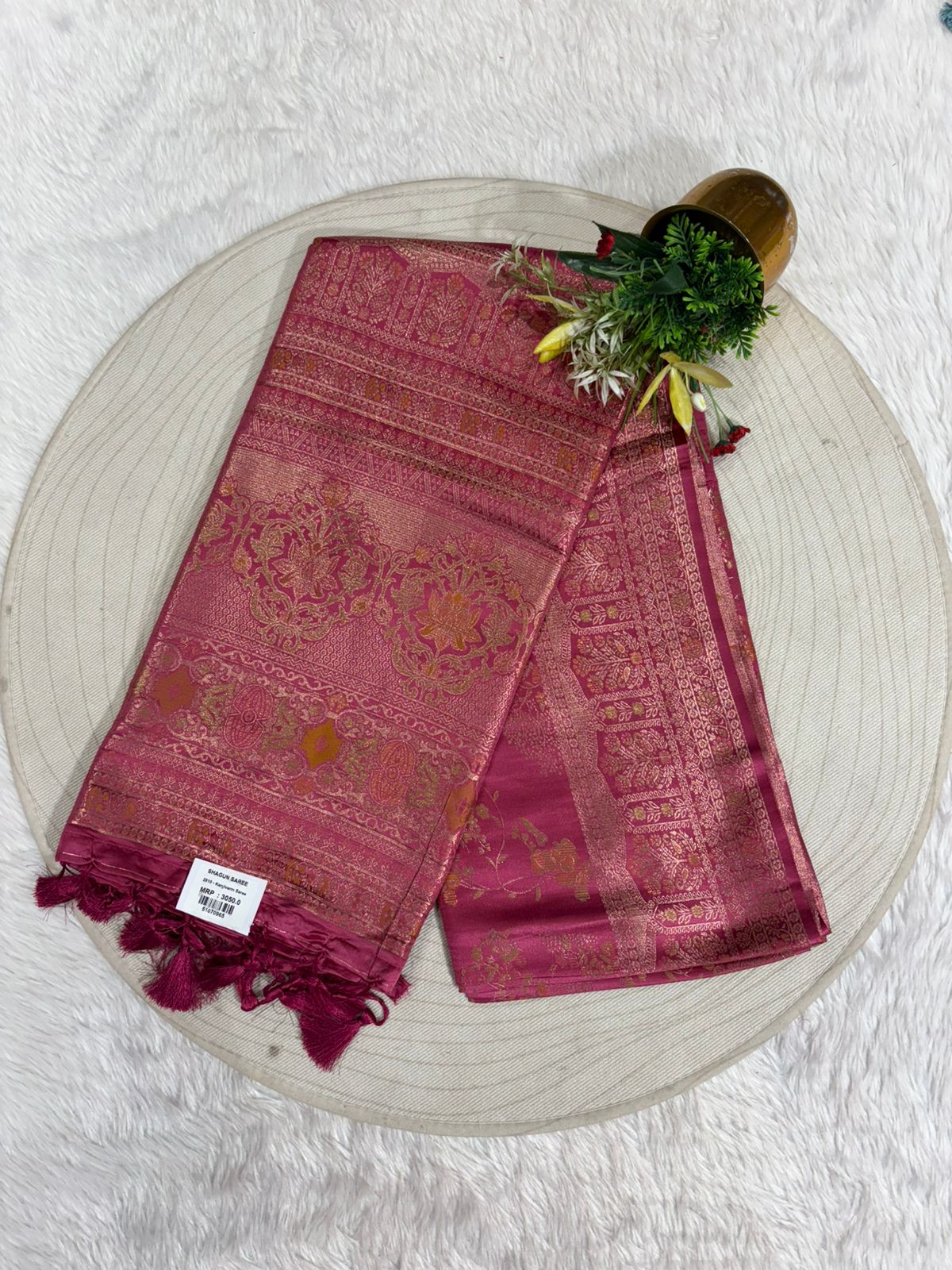 Elegant Kanjivaram Silk Saree with Rich Zari Work & Temple Motifs – Wedding & Festive Wear by Shagun Sarees ✨