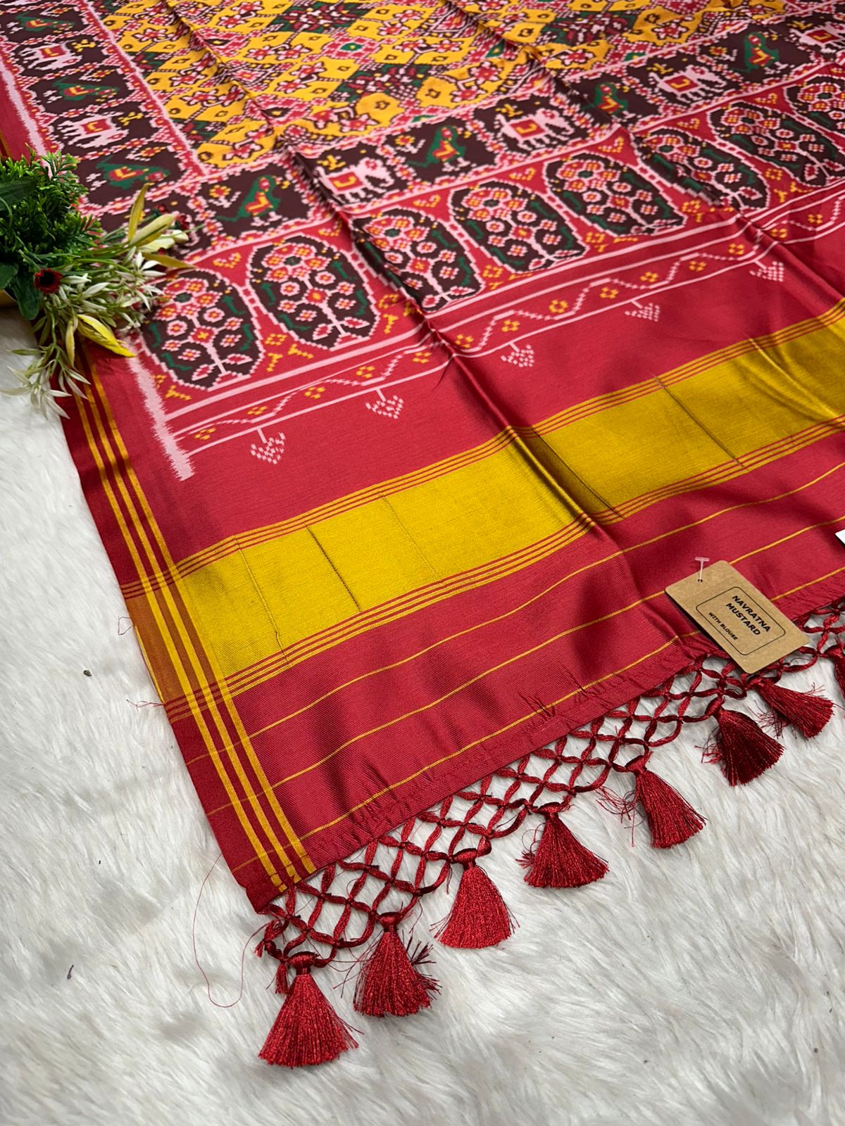 ✨ Traditional Patola Print Saree with Elephant & Parrot Motifs | Budget-Friendly Ethnic Wear by Shagun Sarees 🧵