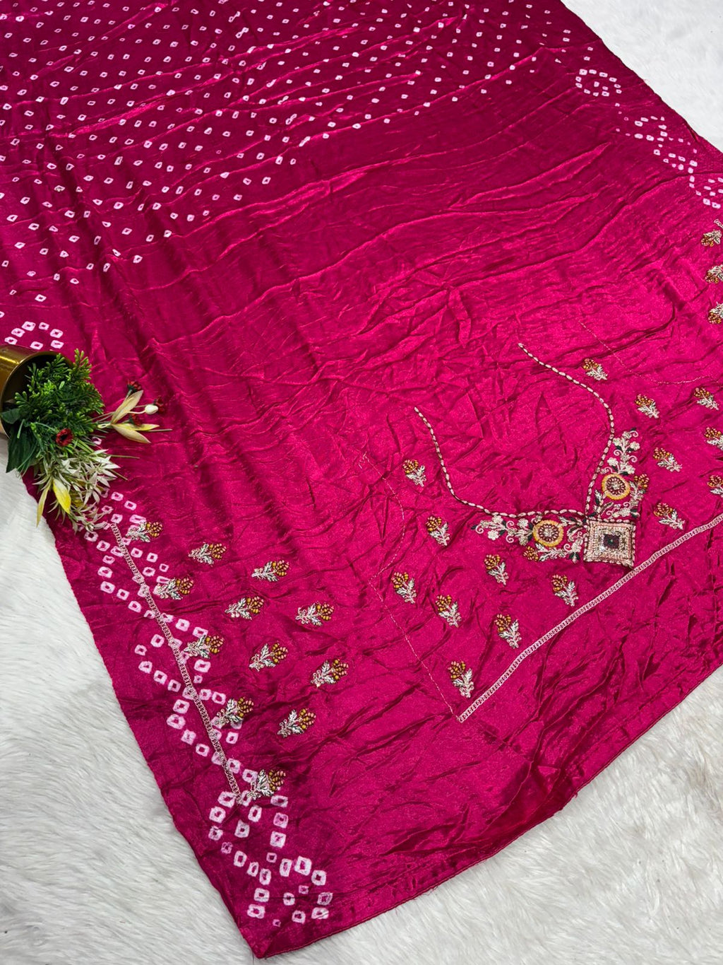 🪔 Traditional Bandhani Saree with Kachhi Embroidery & Mirror Work | Festive & Wedding Wear