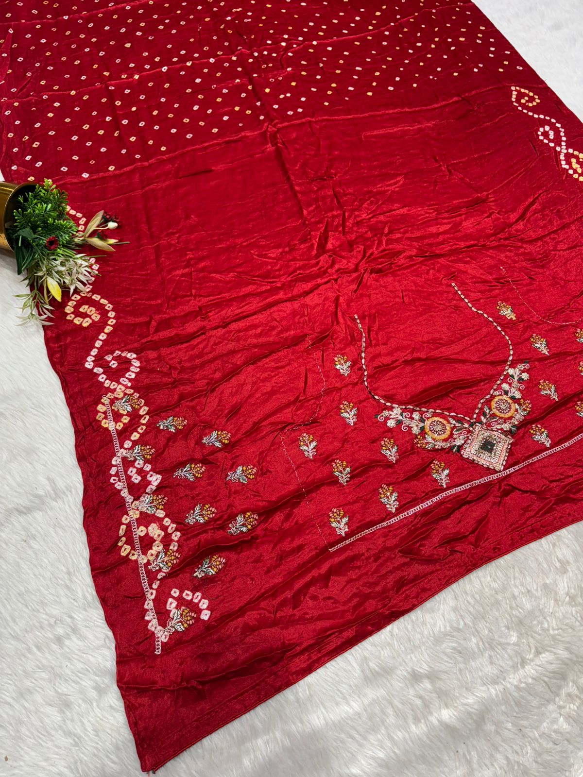 🪔 Traditional Bandhani Saree with Kachhi Embroidery & Mirror Work | Festive & Wedding Wear