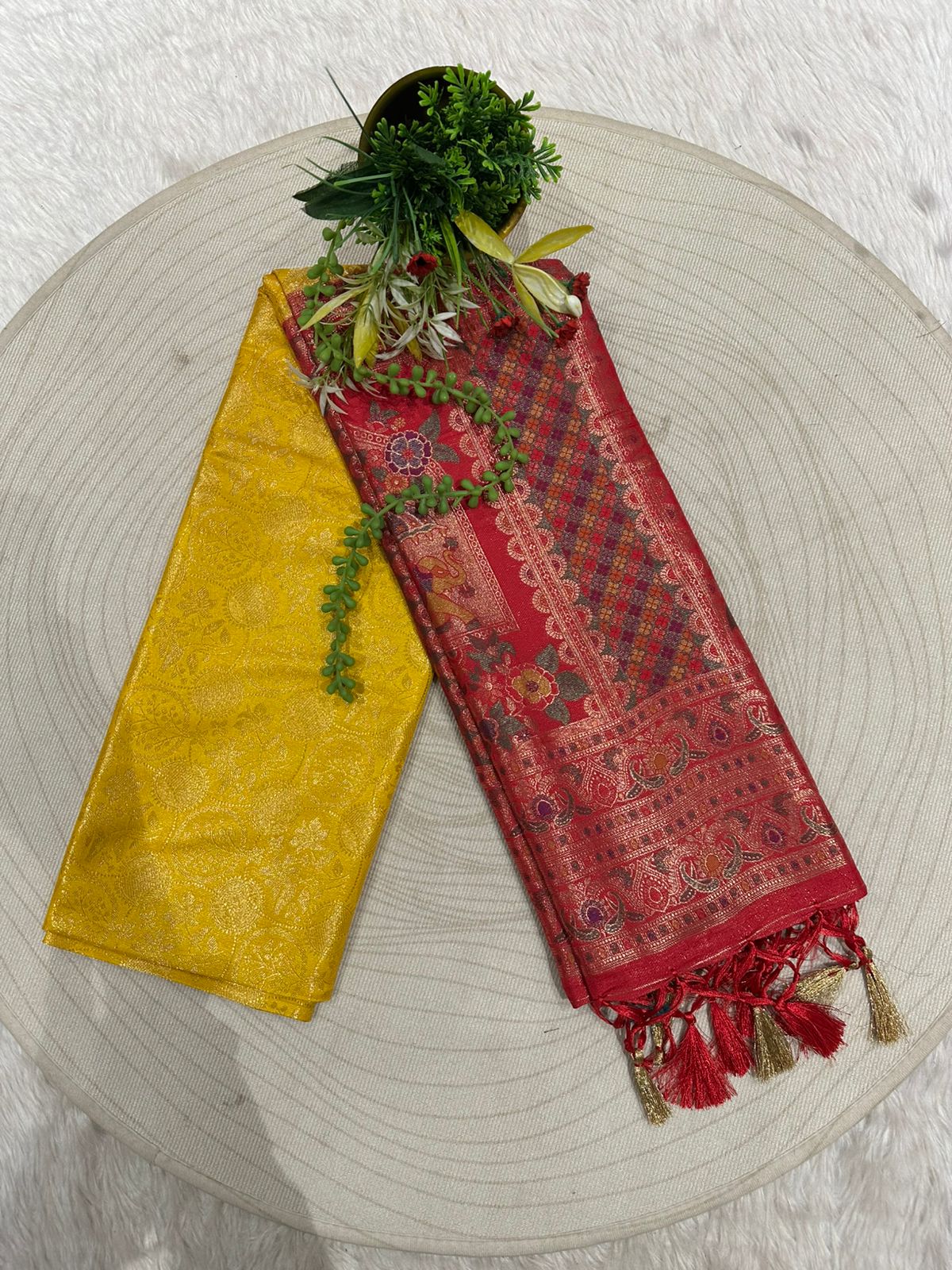 Traditional Kanjivaram Silk Saree with Royal Zari Pallu & Blouse – Wedding & Festive Wear by Shagun Sarees ✨