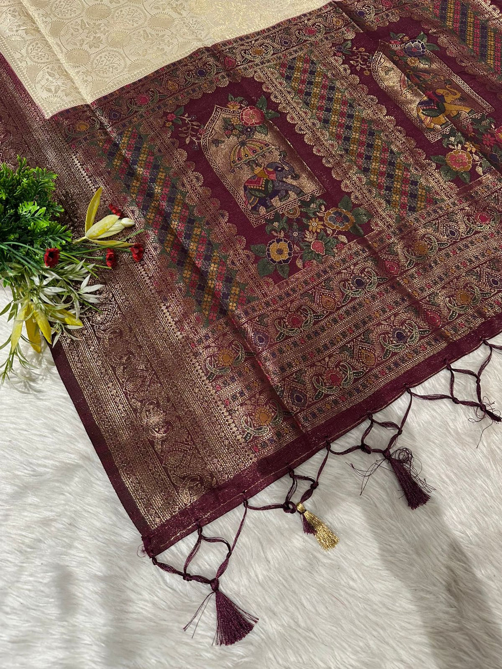 Traditional Kanjivaram Silk Saree with Royal Zari Pallu & Blouse – Wedding & Festive Wear by Shagun Sarees ✨
