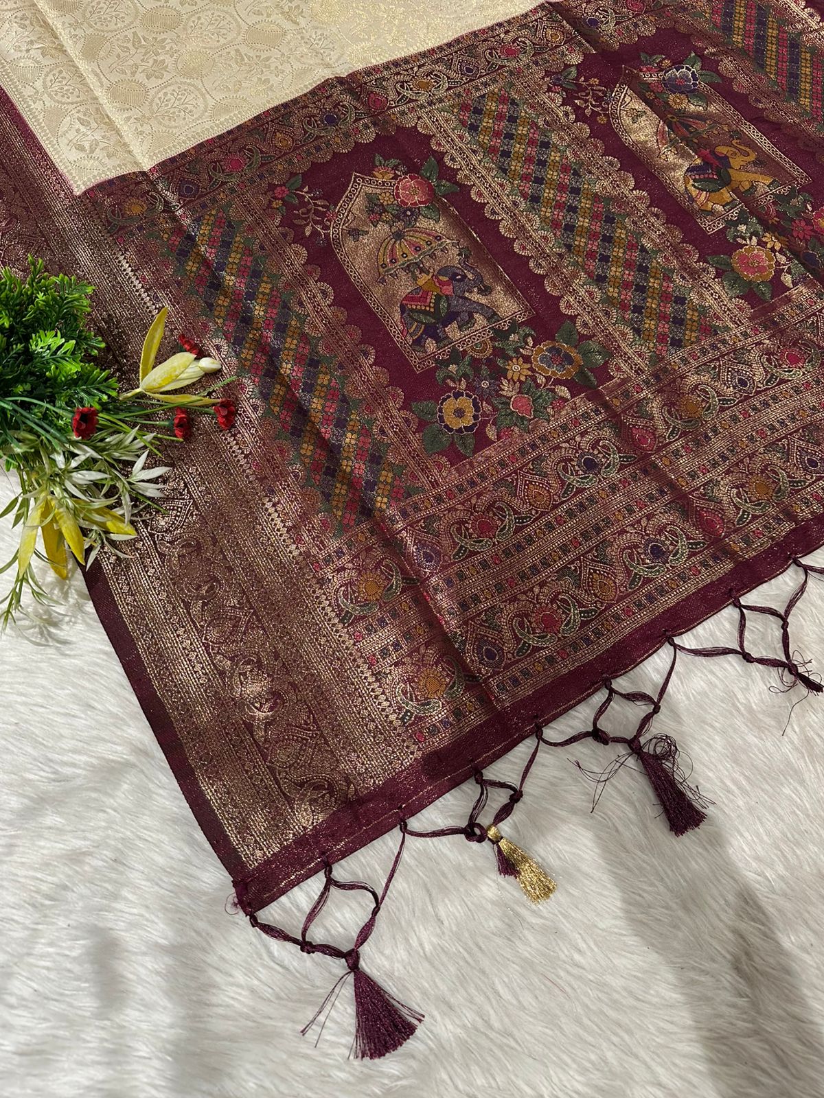 Traditional Kanjivaram Silk Saree with Royal Zari Pallu & Blouse – Wedding & Festive Wear by Shagun Sarees ✨