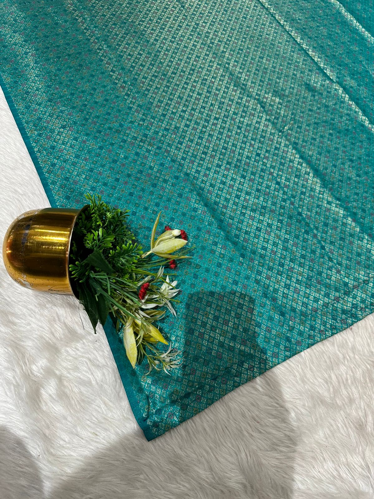 Traditional Kanjivaram Silk Saree with Royal Zari Pallu & Blouse – Wedding & Festive Wear by Shagun Sarees ✨