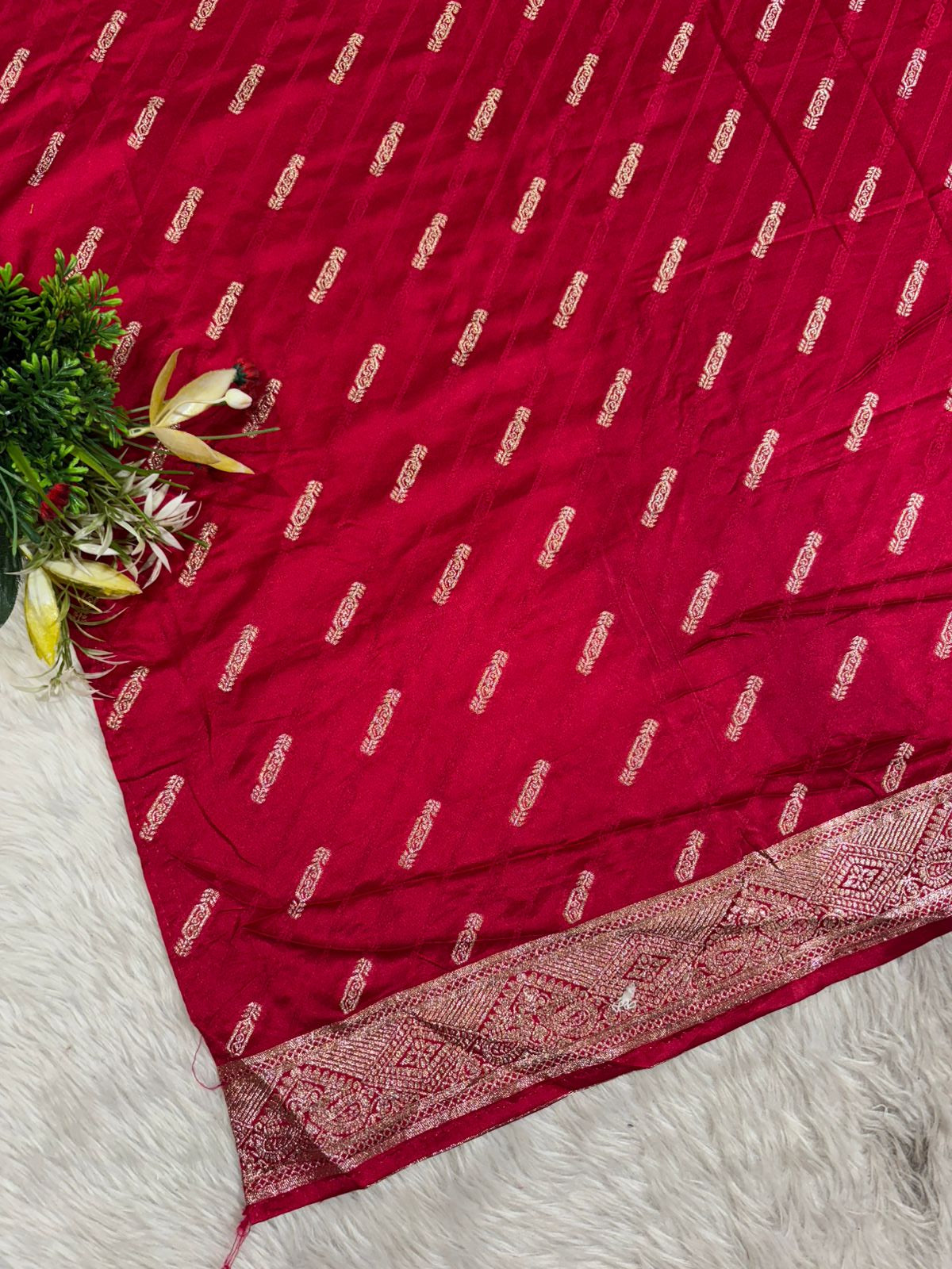 Banarasi Silk Saree for Women ✨ | Traditional Saree with Zari Work & Tassel Pallu | Shagun Sarees Exclusive