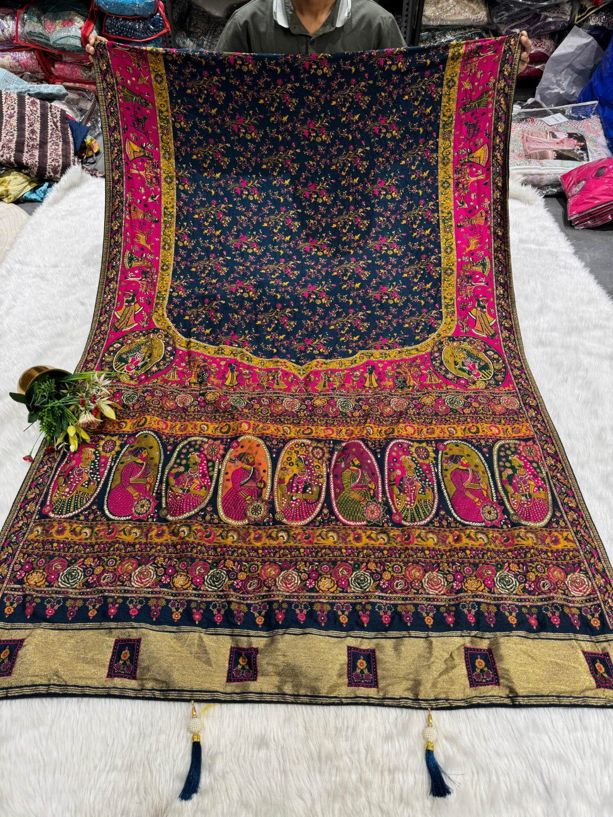👑 Royal Pashmina Saree with King-Queen Pallu & Lagdi Patto | Vadivela & Floral Work | Just ₹1850! 🌸✨
