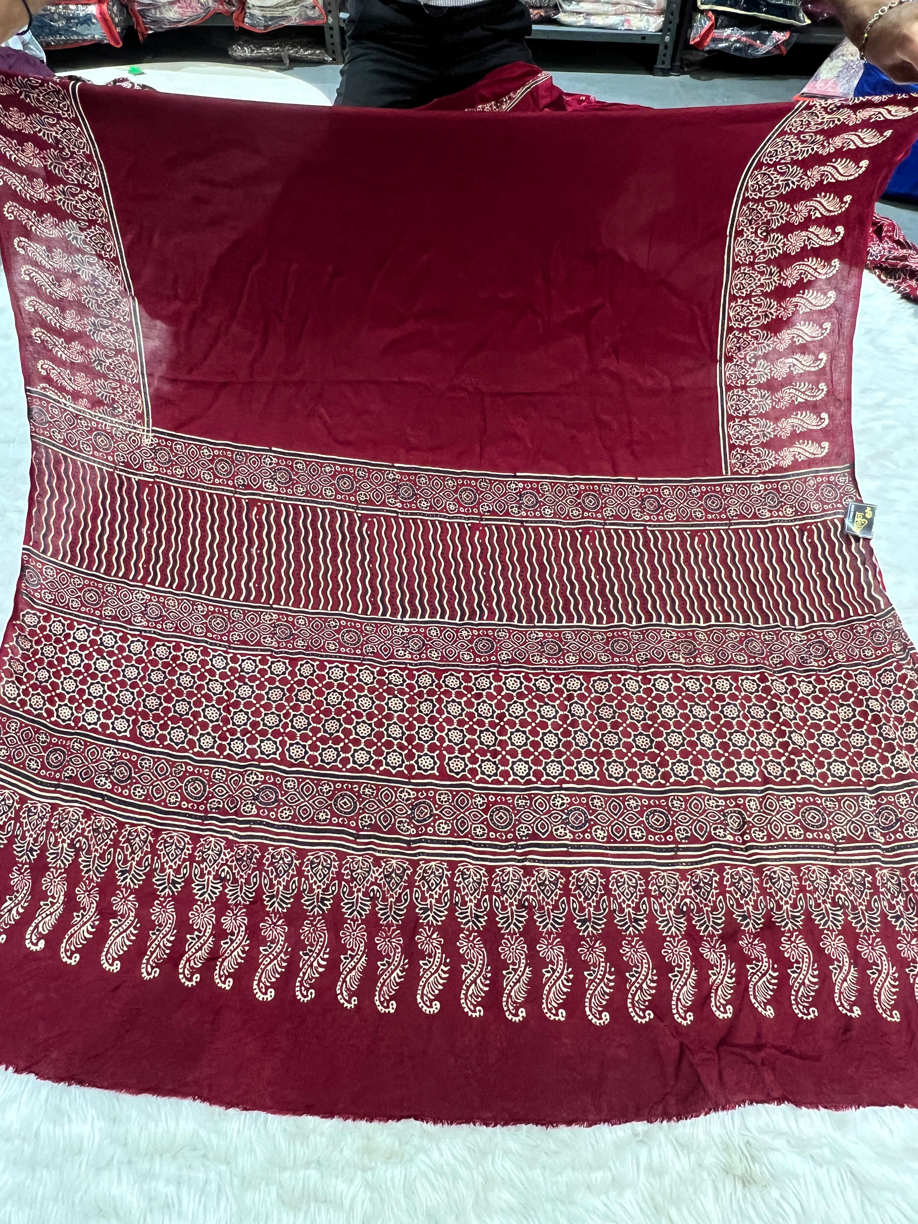 🧵 Elegant Maroon Ajrakh Print Saree 🌸 | Pallu with Lagdi Patto 💫 | Gala Border Beauty 💃 | Gujarat’s Timeless Weave 🇮🇳