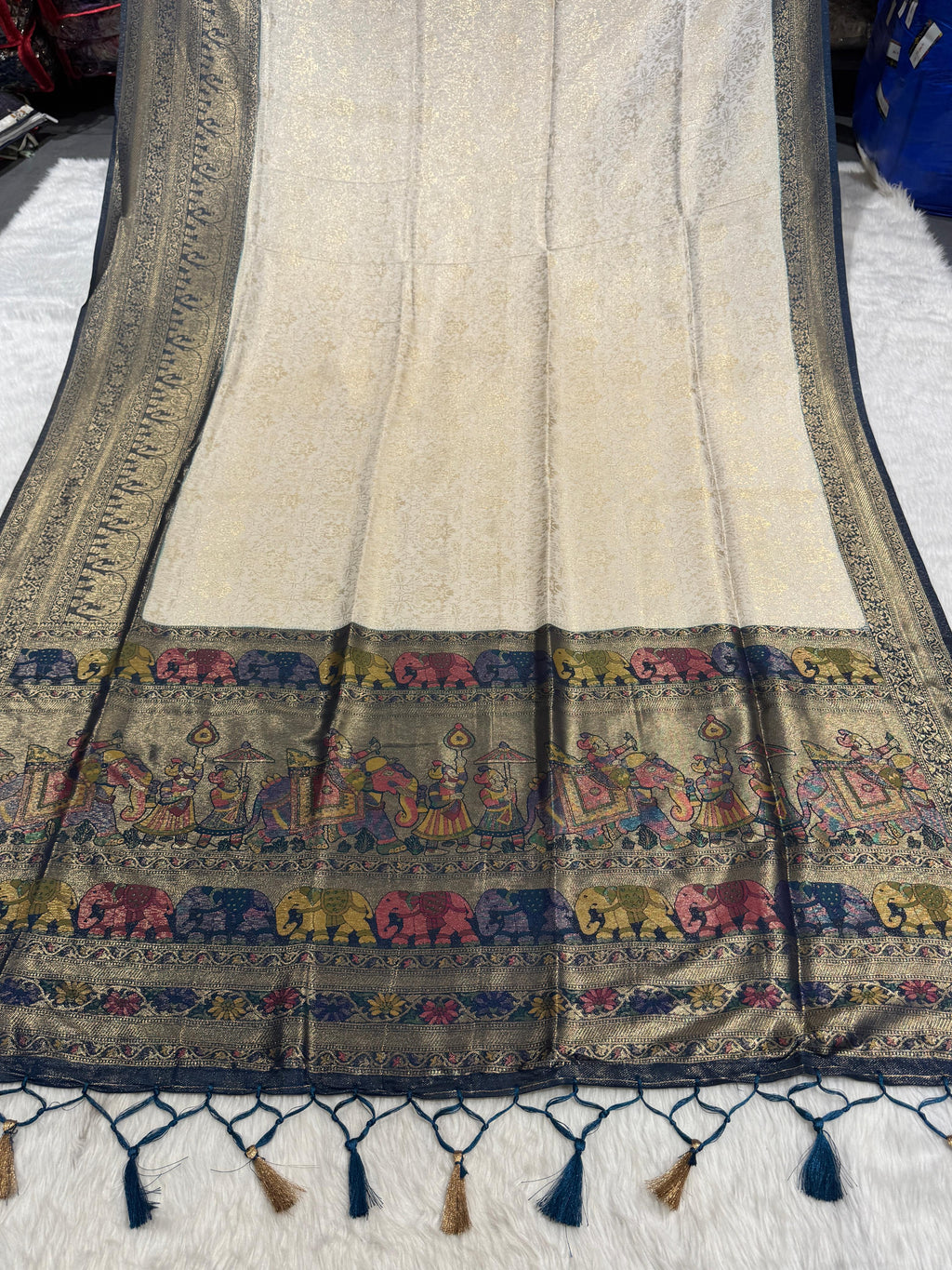✨ Elegant Dual-Tone Kanjivaram Silk Saree with Designer Pallu | Traditional Yet Trendy 💃