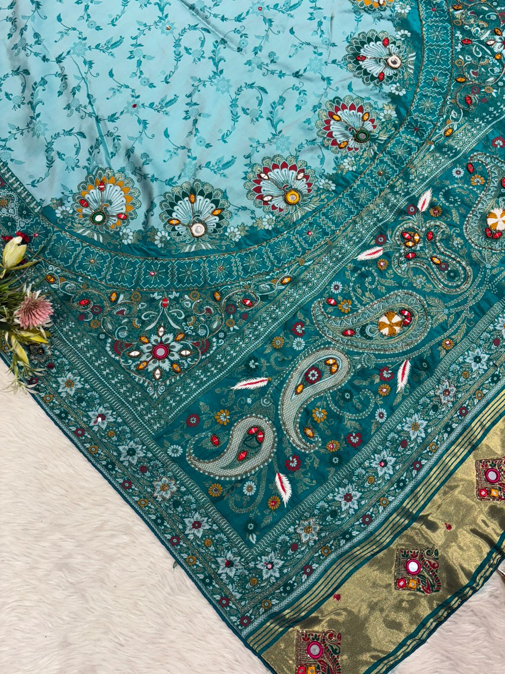 Elegant Saree with Heavy Pallu Work, Lagdi Patta, Latkan, Dhaga & Mirror Work ✨🌸
