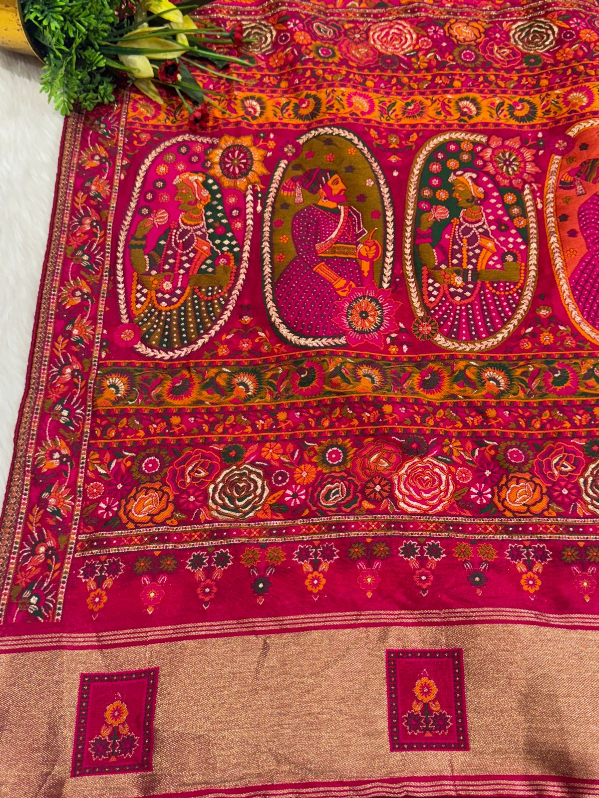 👑 Royal Pashmina Saree with King-Queen Pallu & Lagdi Patto | Vadivela & Floral Work | Just ₹1850! 🌸✨